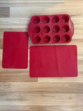Flexible Red Silicone Baking Set